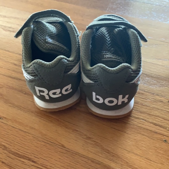 Toddler Reebok classics - Picture 2 of 7